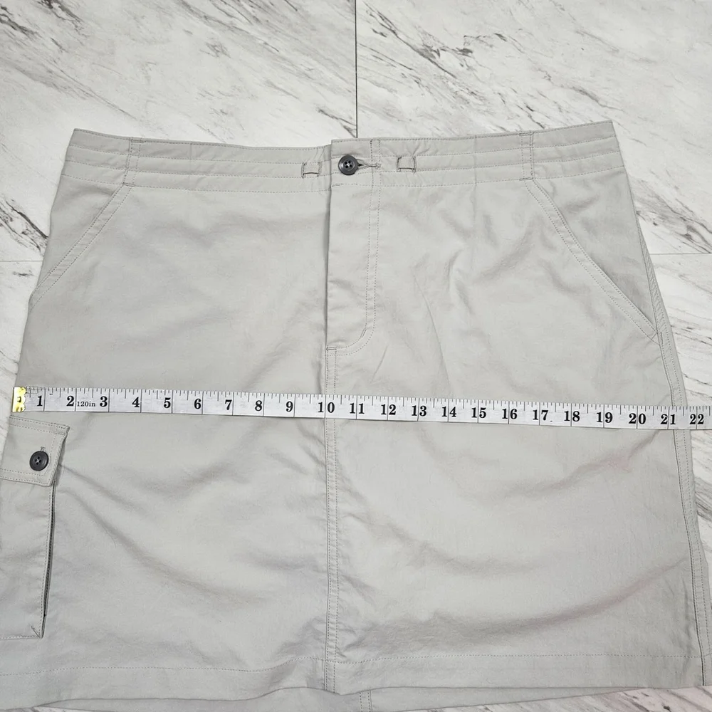 Patagonia Women's Size 10 Inter-Continental Hideaway Skirt Skort Active Cargo - Picture 5 of 16